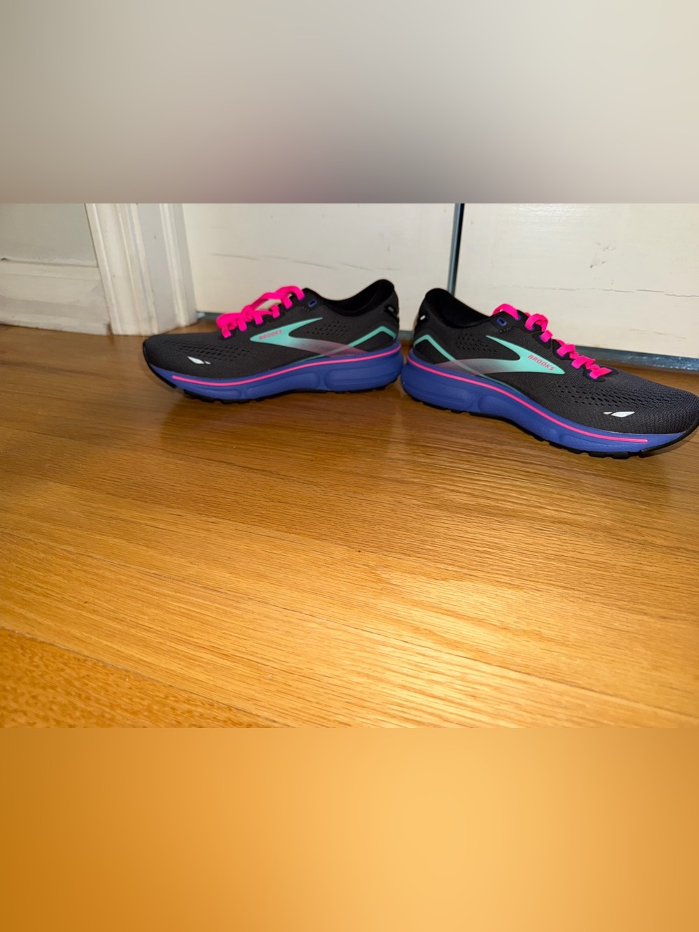 Brooks Women's Ghost 15 Running Shoes - Black- size 6.5 - new - Picture 5 of 7